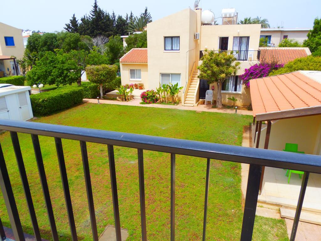 Light & Blue Gardens Apartment Protaras Exterior foto